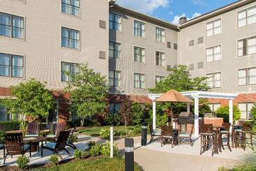 هتل Homewood Suites Lexington Hamburg