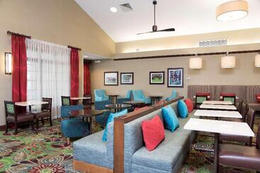 هتل Homewood Suites Lexington Hamburg