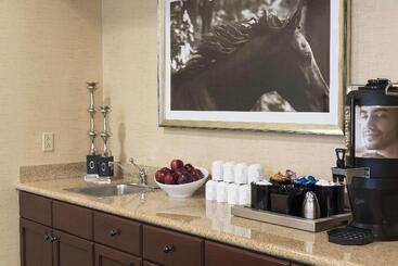 هتل Homewood Suites Lexington Hamburg