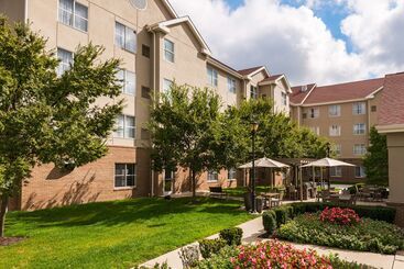 هتل Homewood Suites By Hilton Princeton