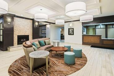 هتل Homewood Suites By Hilton Princeton