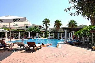 فندق Pefkos Village Resort