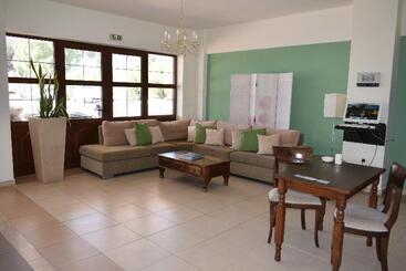 ホテル Pefkos Village Resort