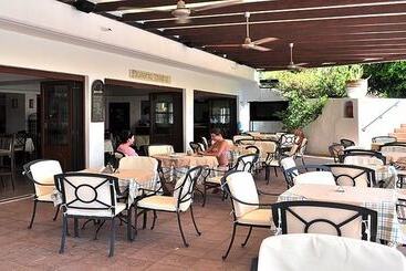 ホテル Pefkos Village Resort