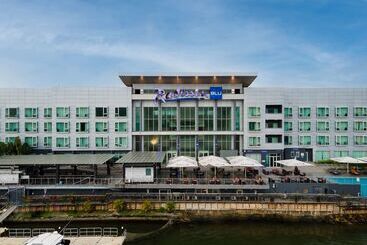 هتل Radisson Blu Anchorage