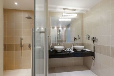 هتل Radisson Blu Anchorage