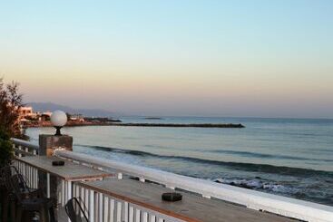 هتل Sunset Beach