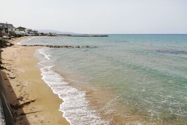 هتل Sunset Beach