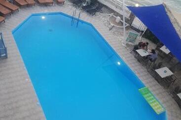 هتل Sunset Beach