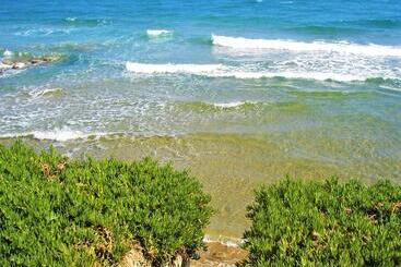هتل Sunset Beach