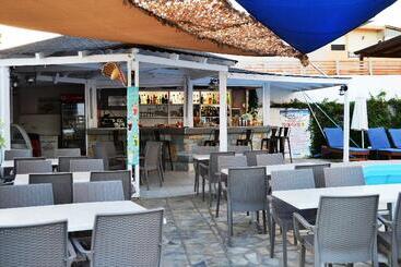 هتل Sunset Beach