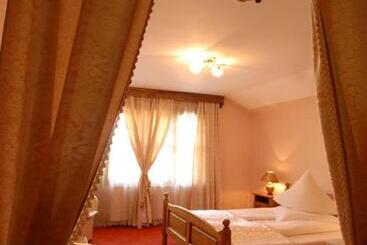 پانسیون Villa Hera