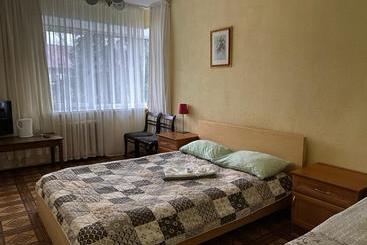 & Hostel Kruiz