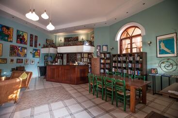 Ammon Garden Hotel