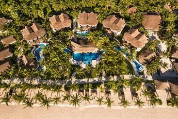 استراحتگاه El Dorado Casitas Royale Catamarán, Cenote & More Inclusive