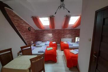 Green Hostel