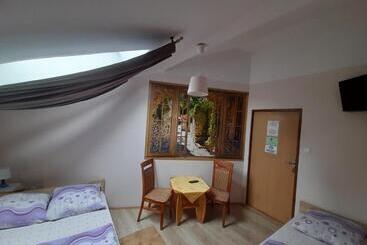 Green Hostel