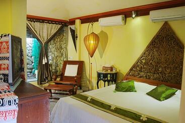 هتل Ban Sabai Big Buddha Retreat & Spa