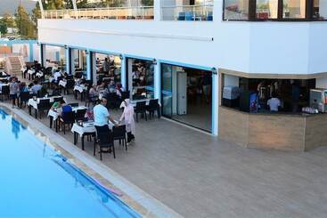 酒店 Carina Resort