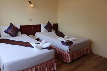 هتل Chumphon Palace