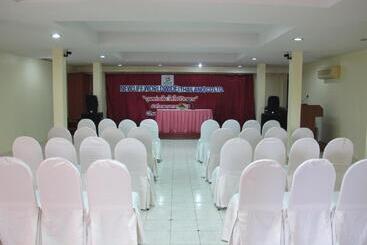 هتل Chumphon Palace