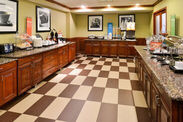 هتل Hampton Inn & Suites Greenville