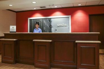 هتل Hampton Inn Kingsville
