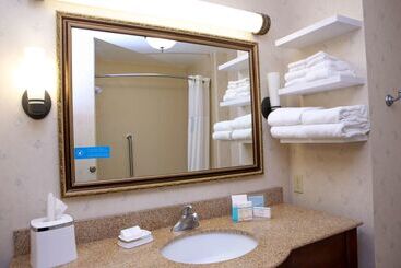 هتل Hampton Inn Kingsville