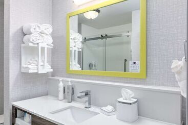 هتل Hampton Inn Kingsville