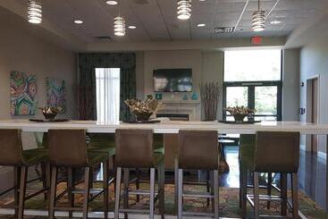 هتل Holiday Inn Carbondale   Conference Center, An Ihg