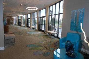 هتل Holiday Inn Carbondale   Conference Center, An Ihg