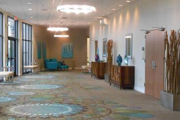 هتل Holiday Inn Carbondale   Conference Center, An Ihg