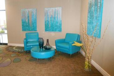 هتل Holiday Inn Carbondale   Conference Center, An Ihg