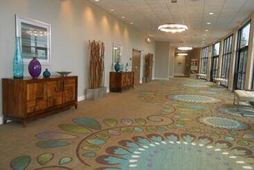 هتل Holiday Inn Carbondale   Conference Center, An Ihg