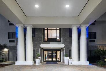 Holiday Inn Express Hotel & Suites Pensacola West Navy Base, An Ihg