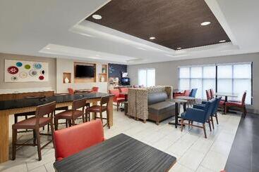 Holiday Inn Express Hotel & Suites Pensacola West Navy Base, An Ihg
