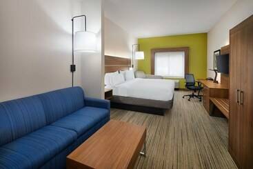 Holiday Inn Express Hotel & Suites Pensacola West Navy Base, An Ihg