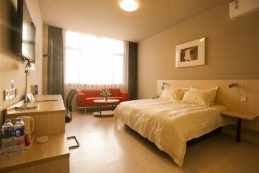 هتل Jinjiang Inn Changchun Renmin Square