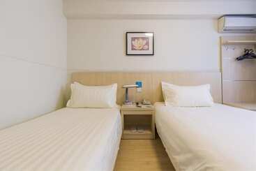 هتل Jinjiang Inn Xiamen Jimei University Town