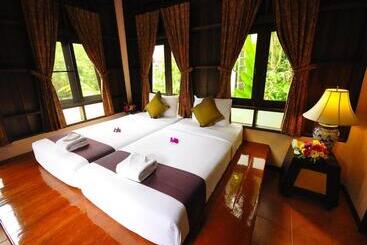 هتل Phuwanalee Resort