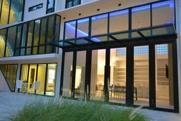 هتل Rezt Bangkok   Hostel