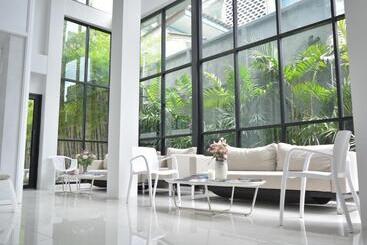 هتل Rezt Bangkok Hostel