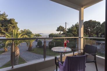 Lagomandra Hotel And Spa