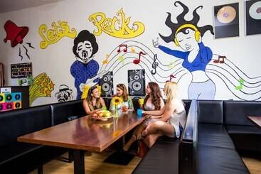Let S Rock Party Hostel! Age Limit From 18 Until 40!