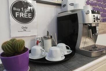 Lorf Hostel&coffee