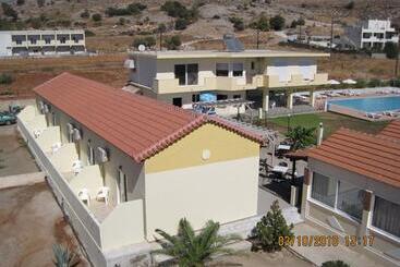 Sunshine Hotel Lardos