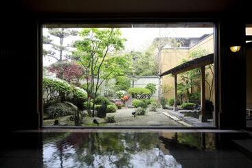 هتل Chikuba Shinyotei