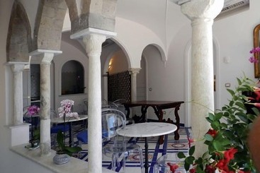 هتل Croce Di Amalfi