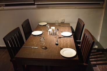 호텔 Godwin Deluxe  Near New Delhi Railway Station   Paharganj