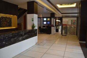 호텔 Godwin Deluxe  Near New Delhi Railway Station   Paharganj